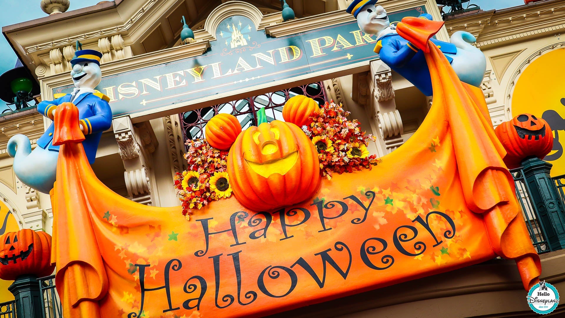 Halloween à Disneyland Paris – décoration de l’entrée du parc