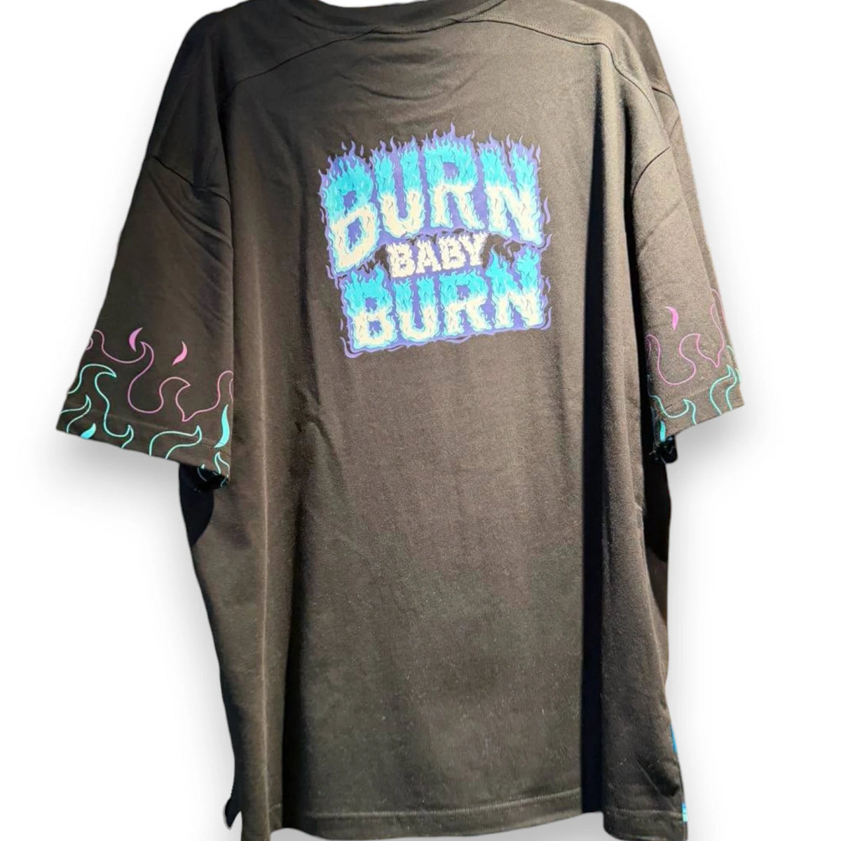 T-shirt Hadès Burn Baby Burn Disney Villains Disneyland Paris vue de dos